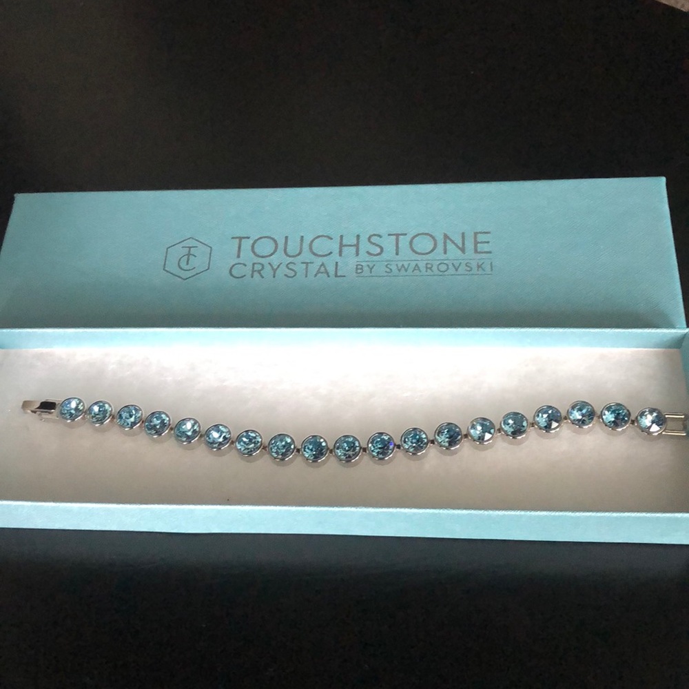 Light Sapphire Bracelet